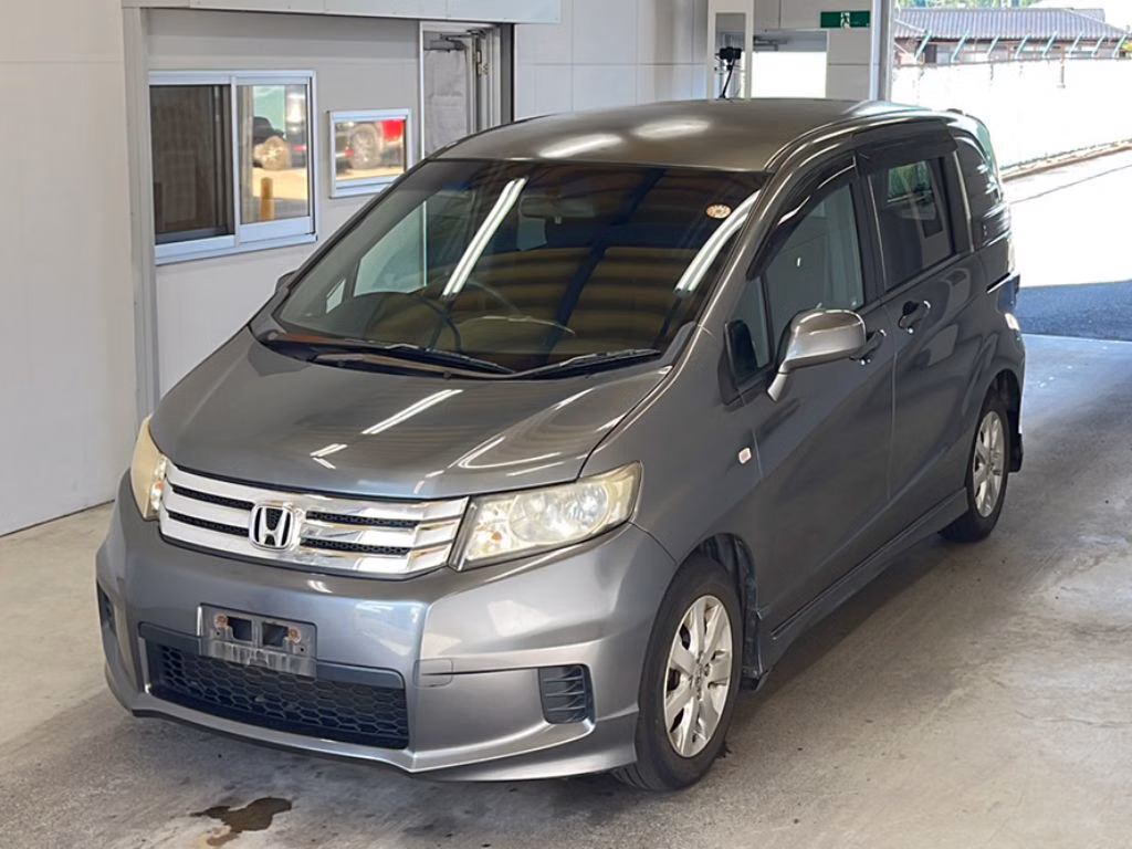 Honda Freed Spike