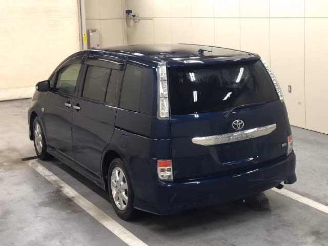 TOYOTA ISIS