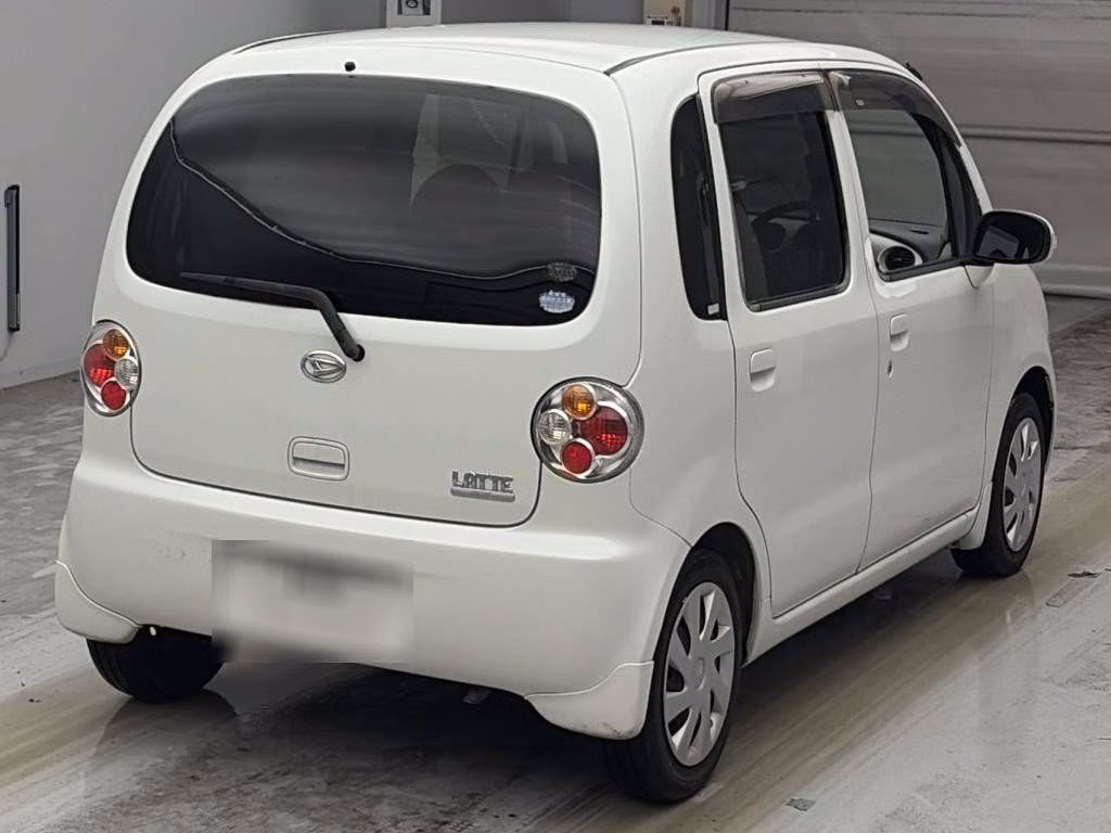 DAIHATSU MOVE LATTE