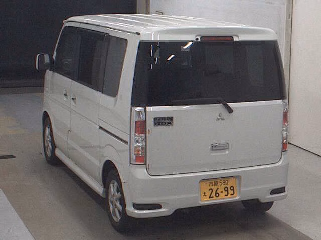 MITSUBISHI TOWN BOX
