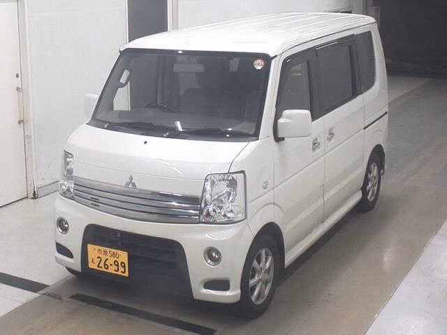 MITSUBISHI TOWN BOX