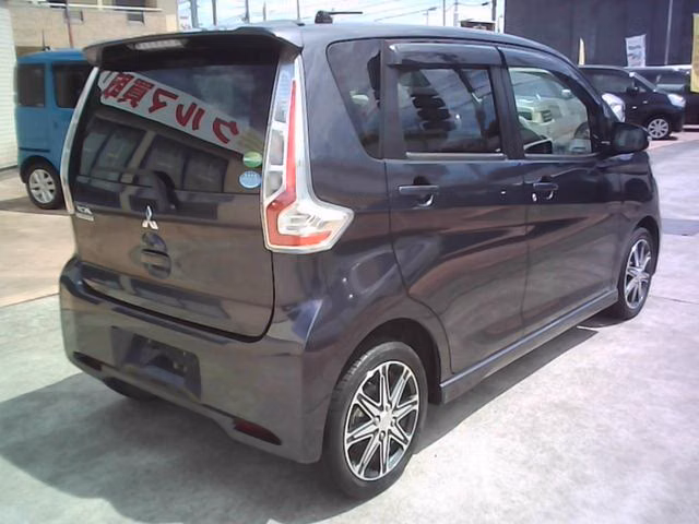 MITSUBISHI EK CUSTOM
