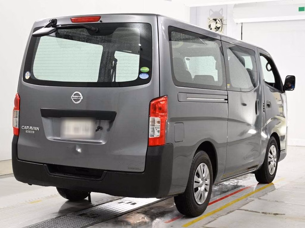 NISSAN NV350 CARAVAN