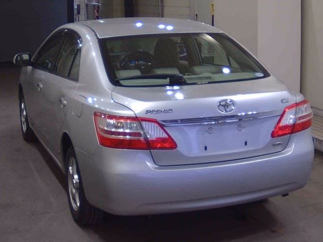 TOYOTA PREMIO
