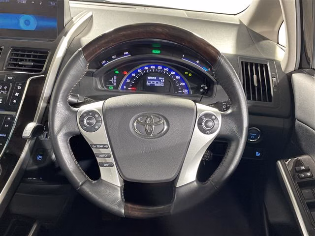TOYOTA SAI
