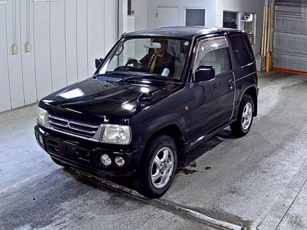 MITSUBISHI PAJERO MINI