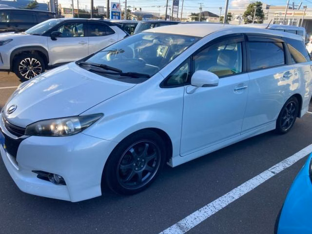 TOYOTA WISH