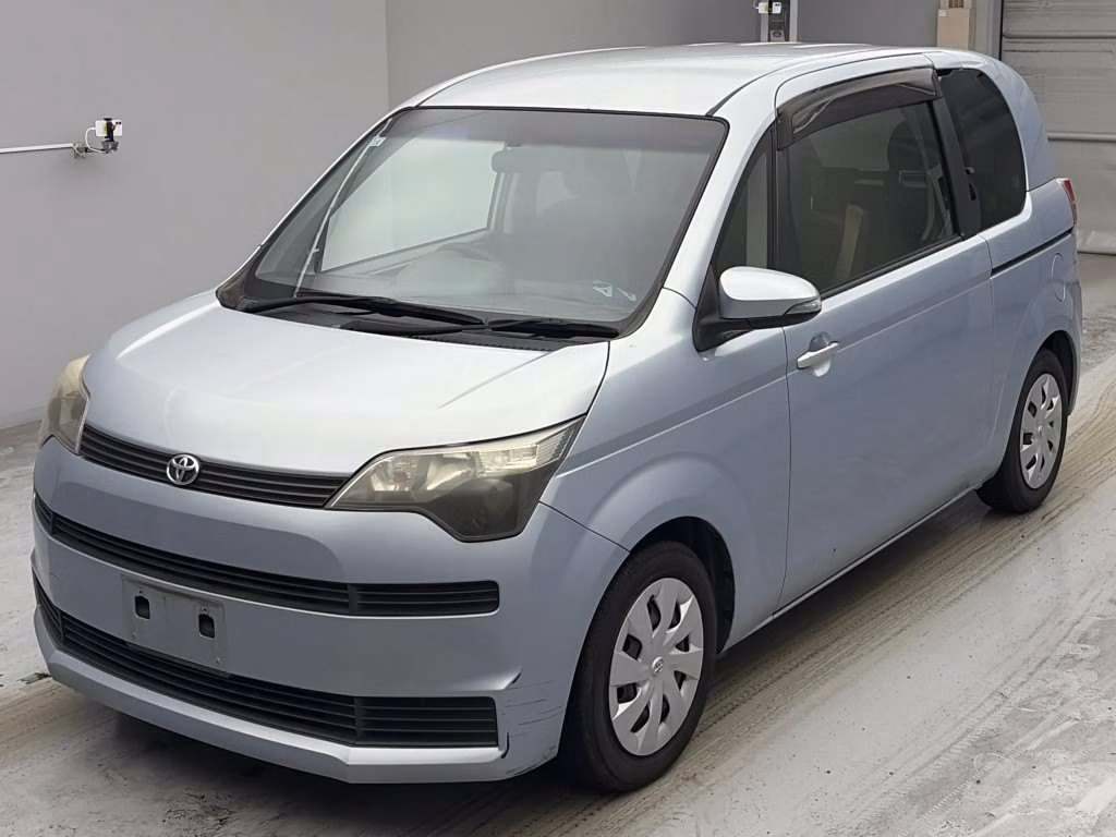TOYOTA SPADE