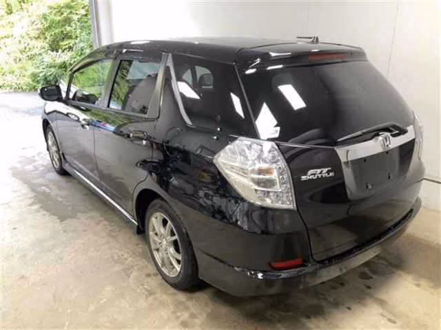 HONDA FIT SHUTTLE