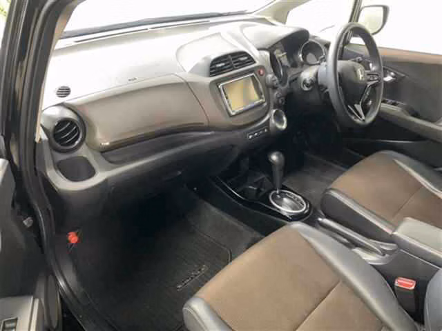 HONDA FIT SHUTTLE