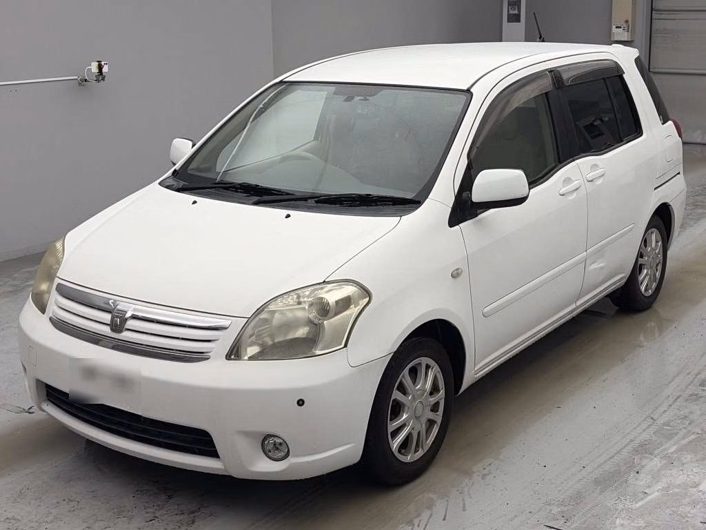TOYOTA RAUM