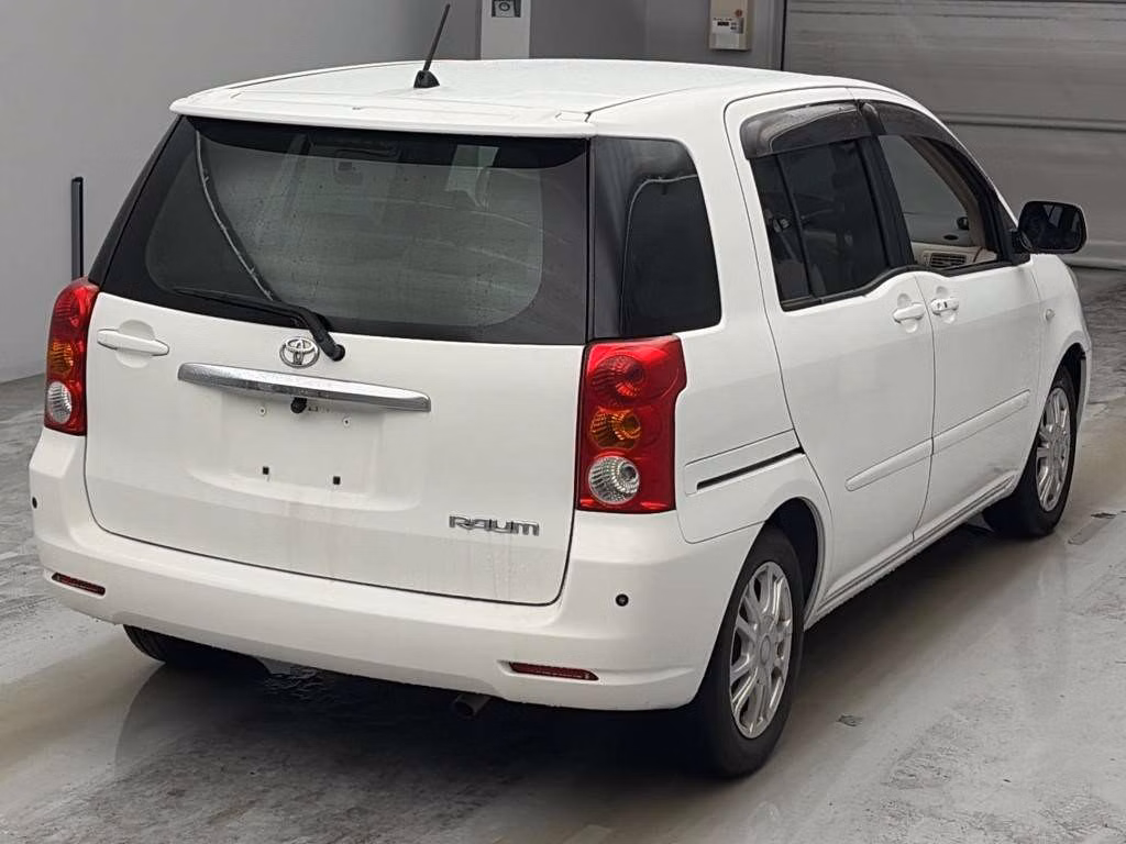 TOYOTA RAUM