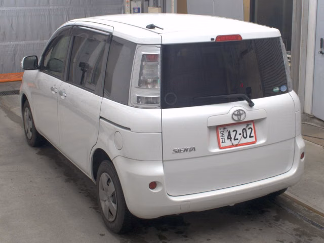 TOYOTA SIENTA