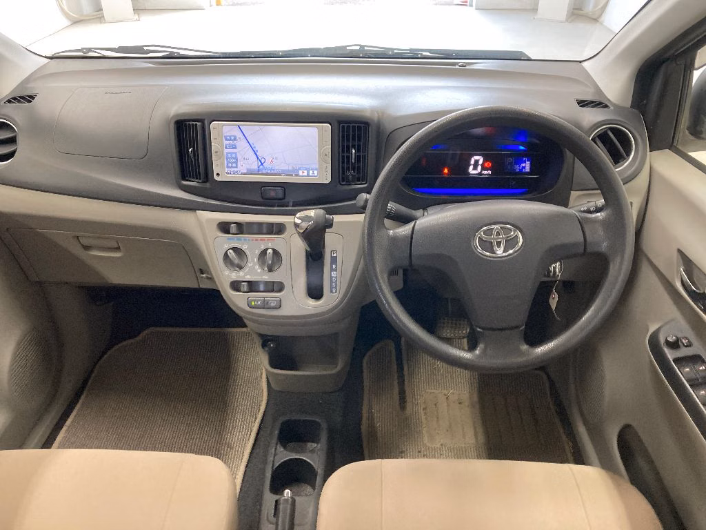 TOYOTA PIXIS EPOCH