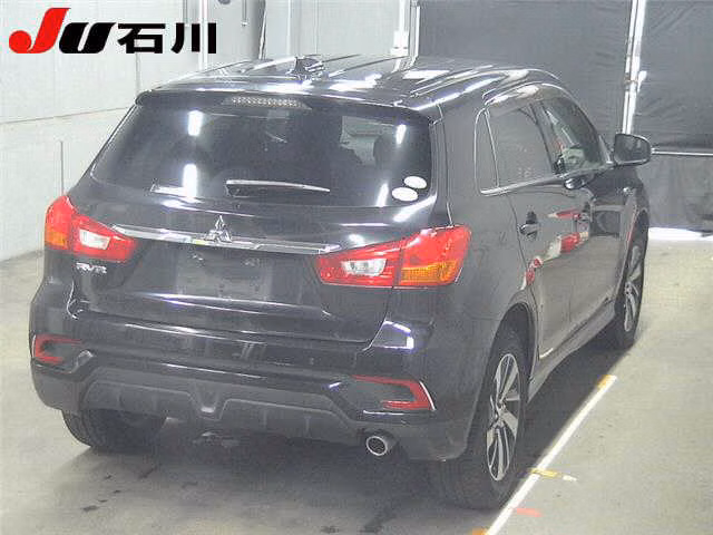 MITSUBISHI RVR