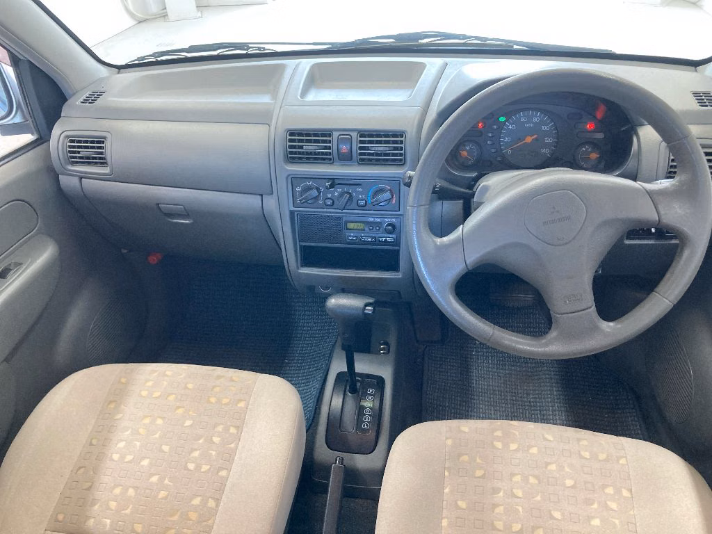 MITSUBISHI MINICA