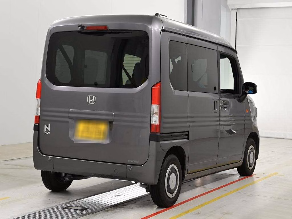 HONDA N-VAN