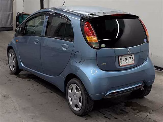 MITSUBISHI I