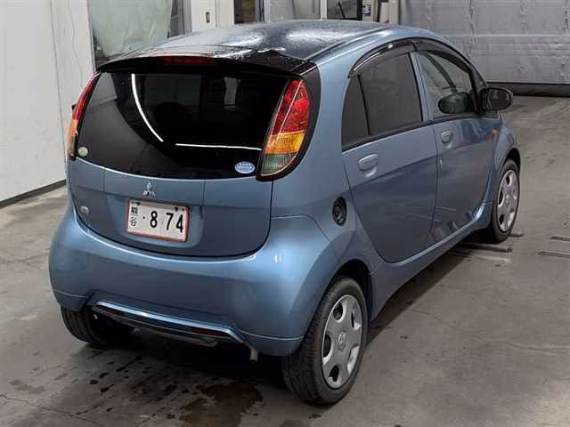 MITSUBISHI I