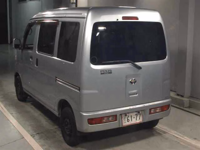 TOYOTA PIXIS VAN