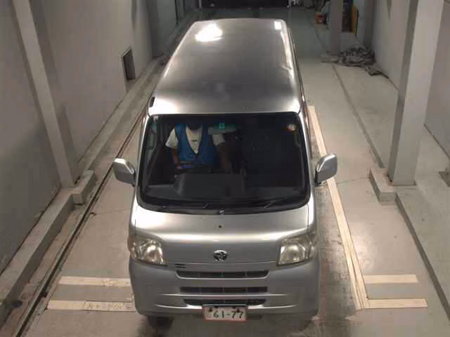TOYOTA PIXIS VAN