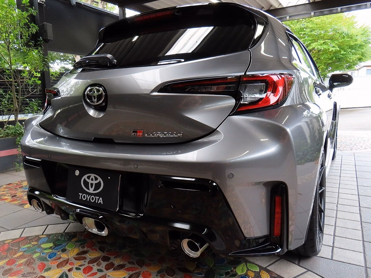 TOYOTA GR COROLLA
