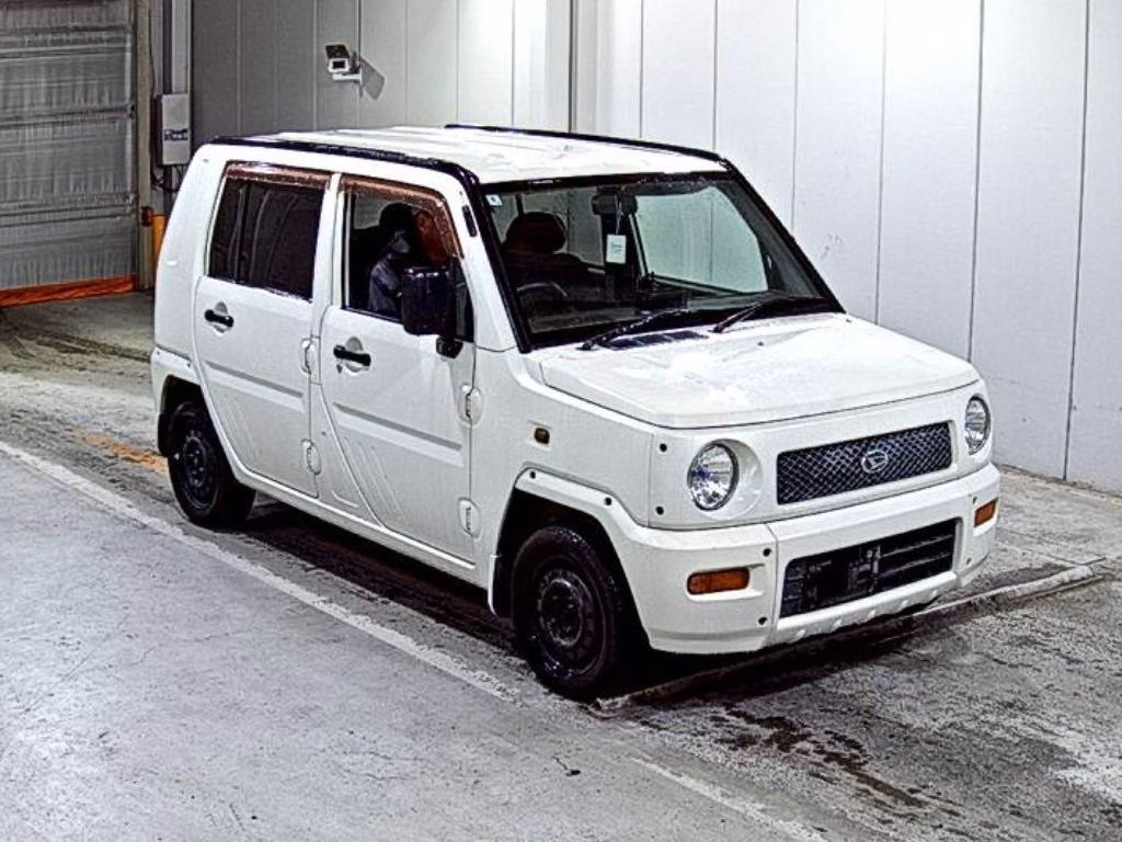 DAIHATSU NAKED