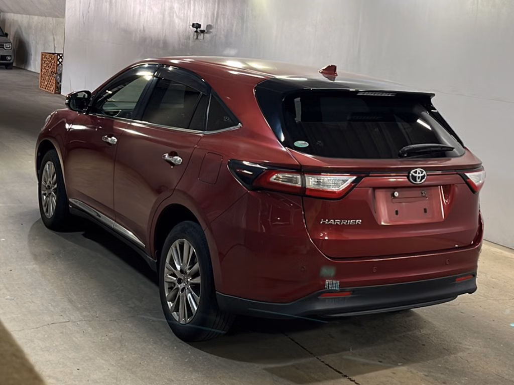 TOYOTA HARRIER