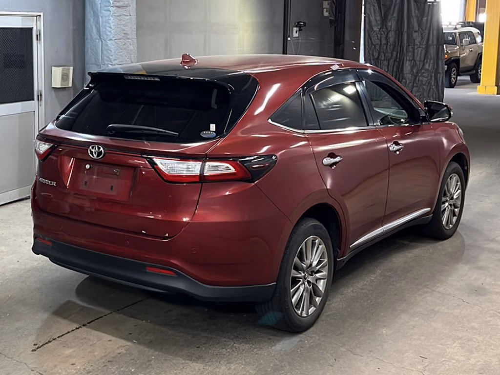 TOYOTA HARRIER
