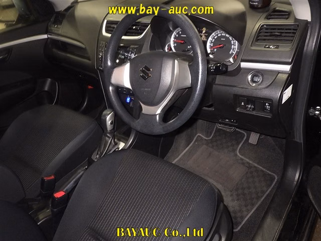 SUZUKI SWIFT