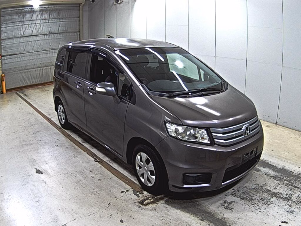 Honda Freed Spike