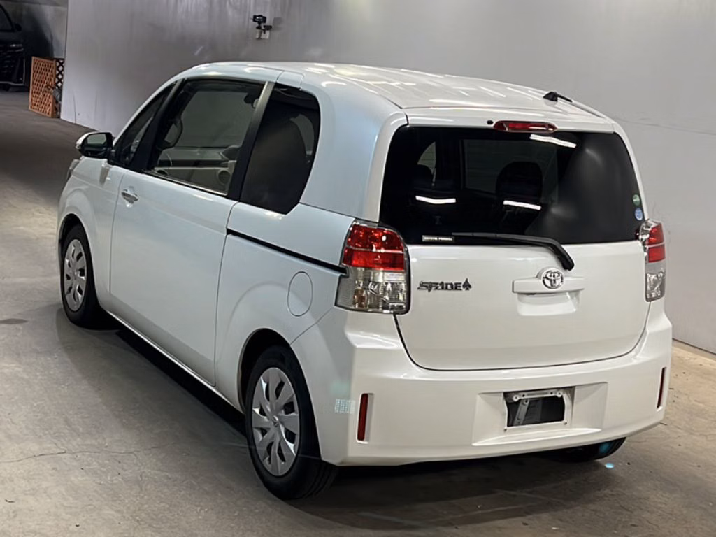 TOYOTA SPADE
