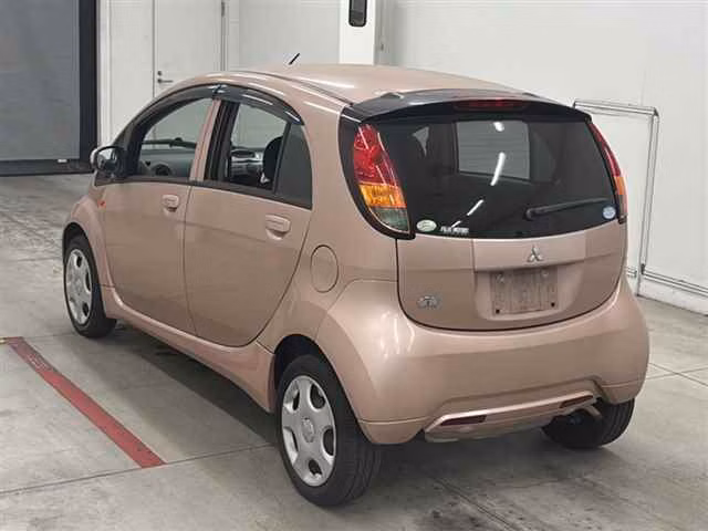 MITSUBISHI I