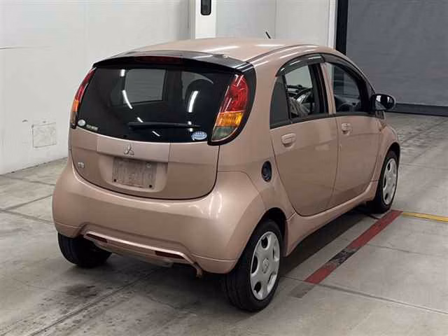 MITSUBISHI I