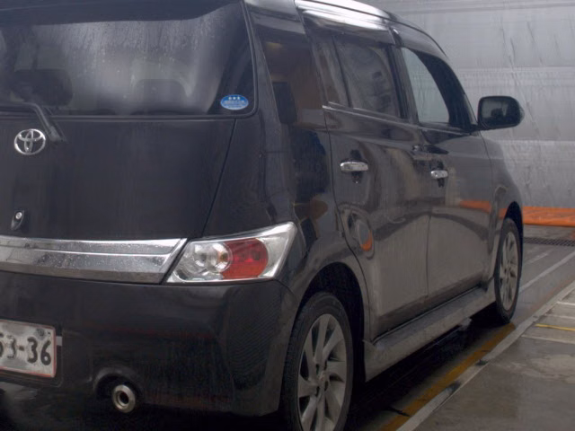 TOYOTA BB
