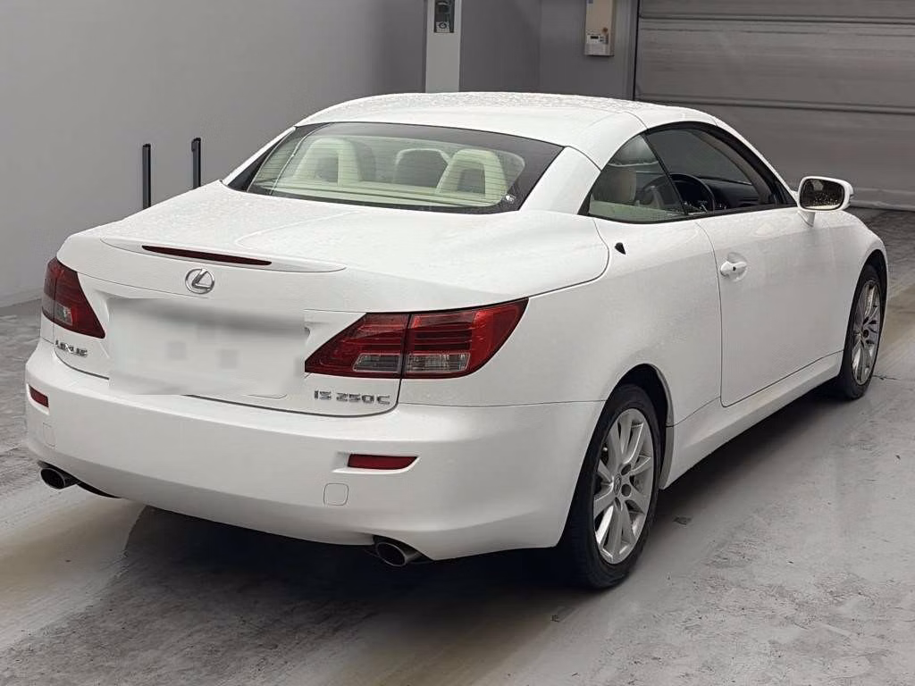LEXUS IS250