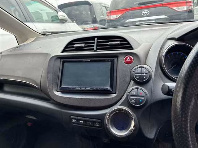 HONDA FIT SHUTTLE