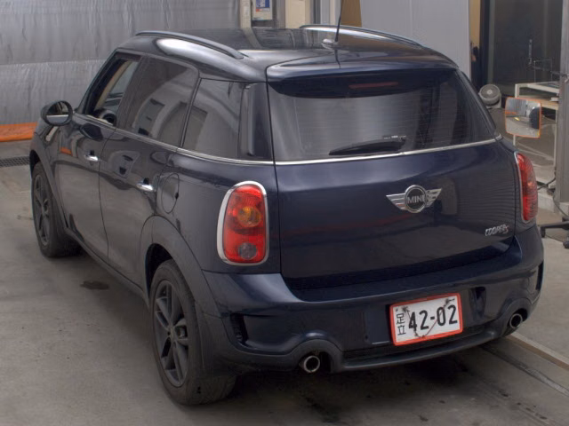 MINI CROSSOVER