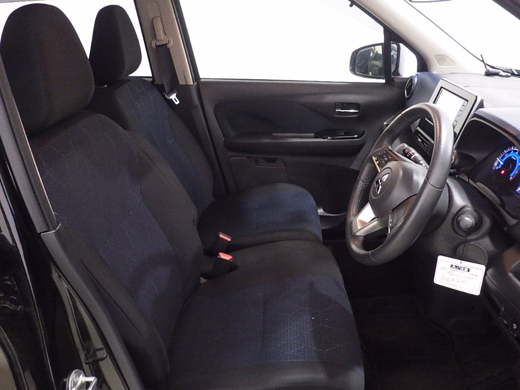 MITSUBISHI EK X