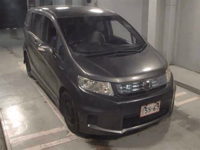 Honda Freed Spike