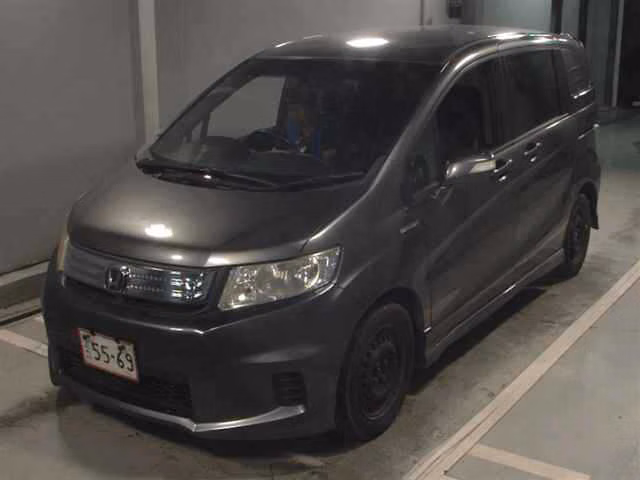 HONDA FREED SPIKE