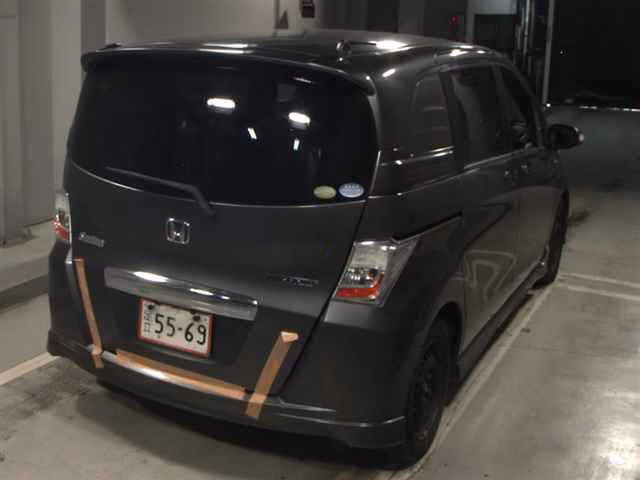 HONDA FREED SPIKE