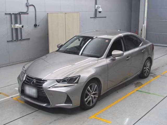 Lexus IS300h