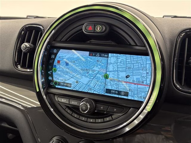 MINI CROSSOVER