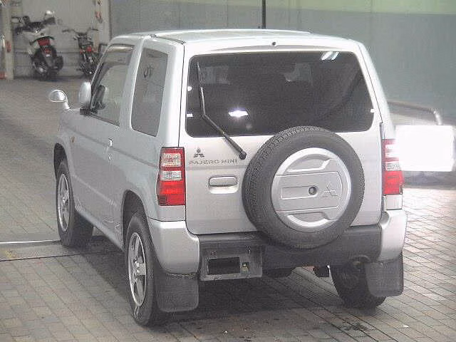 MITSUBISHI PAJERO MINI