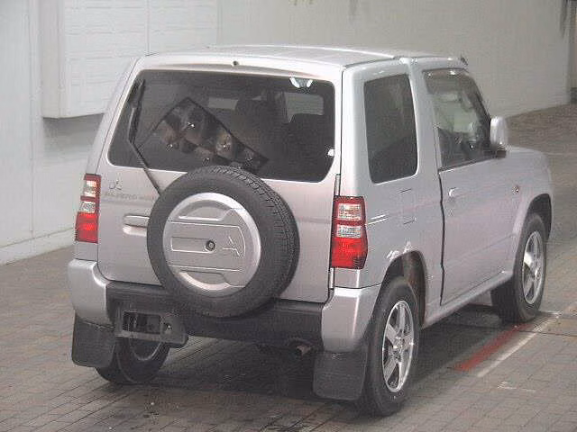 MITSUBISHI PAJERO MINI