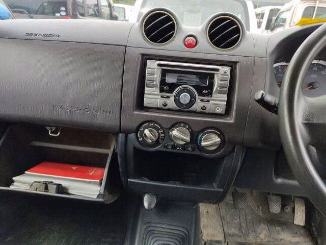 MITSUBISHI PAJERO MINI