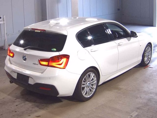 BMW 1-SERIES