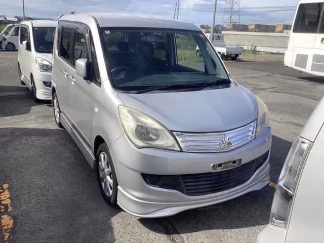 MITSUBISHI DELICA D:2