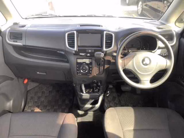 MITSUBISHI DELICA D:2